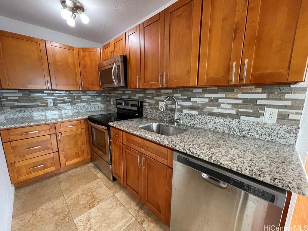 1101 Kaluanui Rd Honolulu - Rental - photo 7 of 17