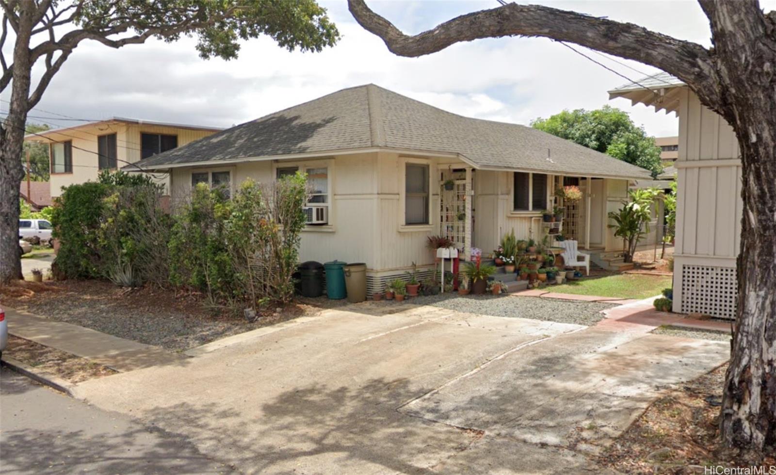 1103 10th Ave Honolulu - Multi-family - photo 2 of 5