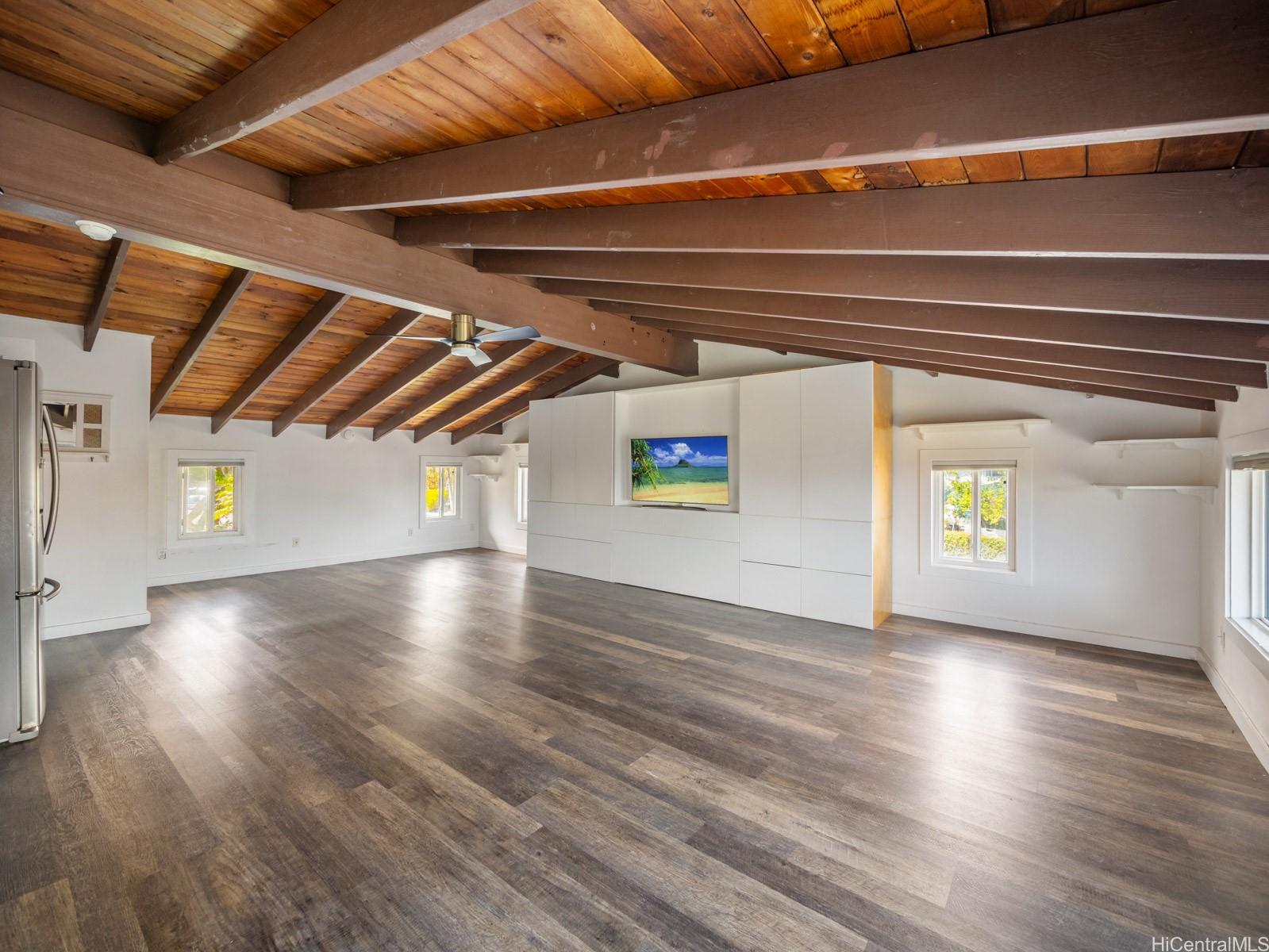 1105  Kaluanui Road Mariners Ridge, Hawaii Kai home - photo 20 of 25