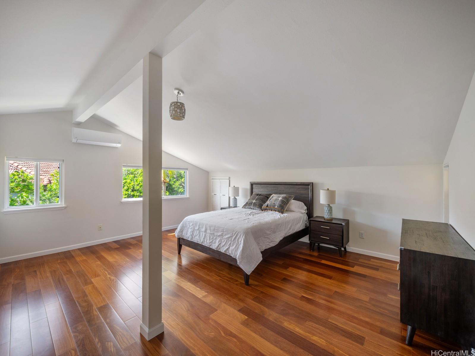 1105  Kaluanui Road Mariners Ridge, Hawaii Kai home - photo 16 of 25