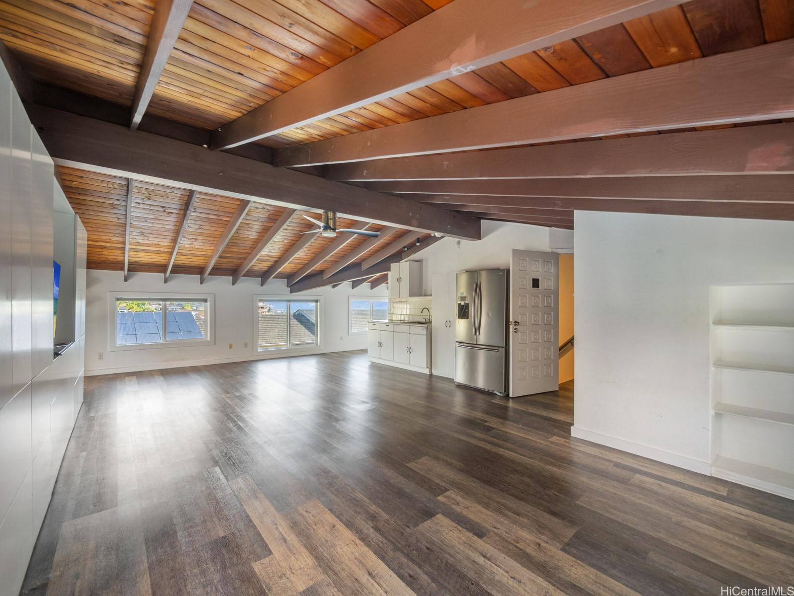 1105  Kaluanui Road Mariners Ridge, Hawaii Kai home - photo 20 of 25