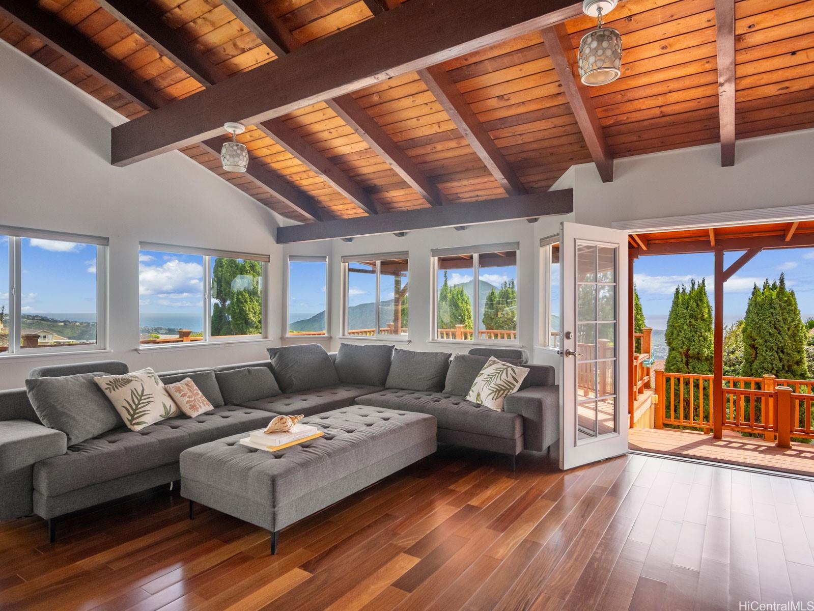 1105  Kaluanui Road Mariners Ridge, Hawaii Kai home - photo 3 of 25