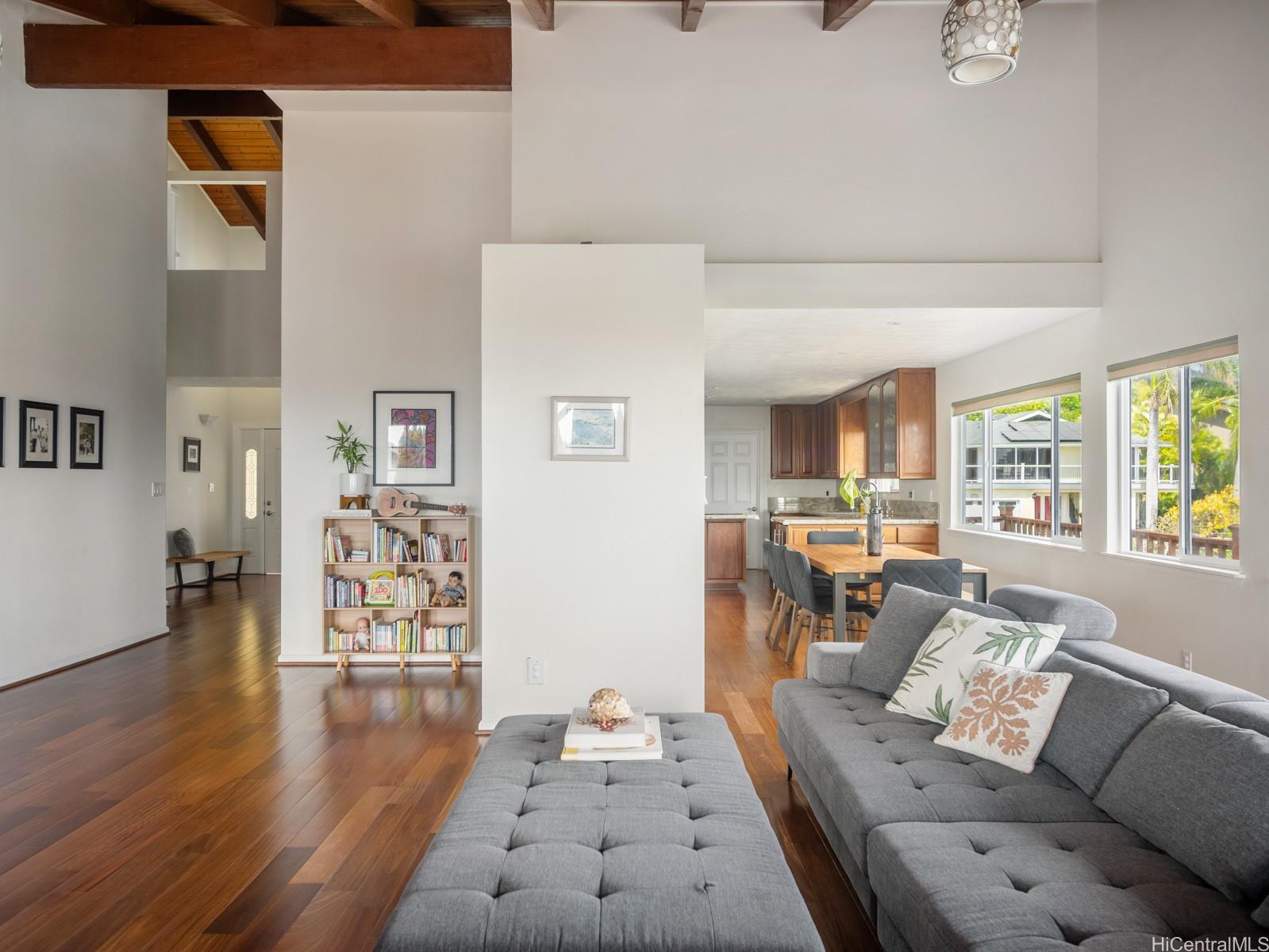 1105  Kaluanui Road Mariners Ridge, Hawaii Kai home - photo 5 of 25