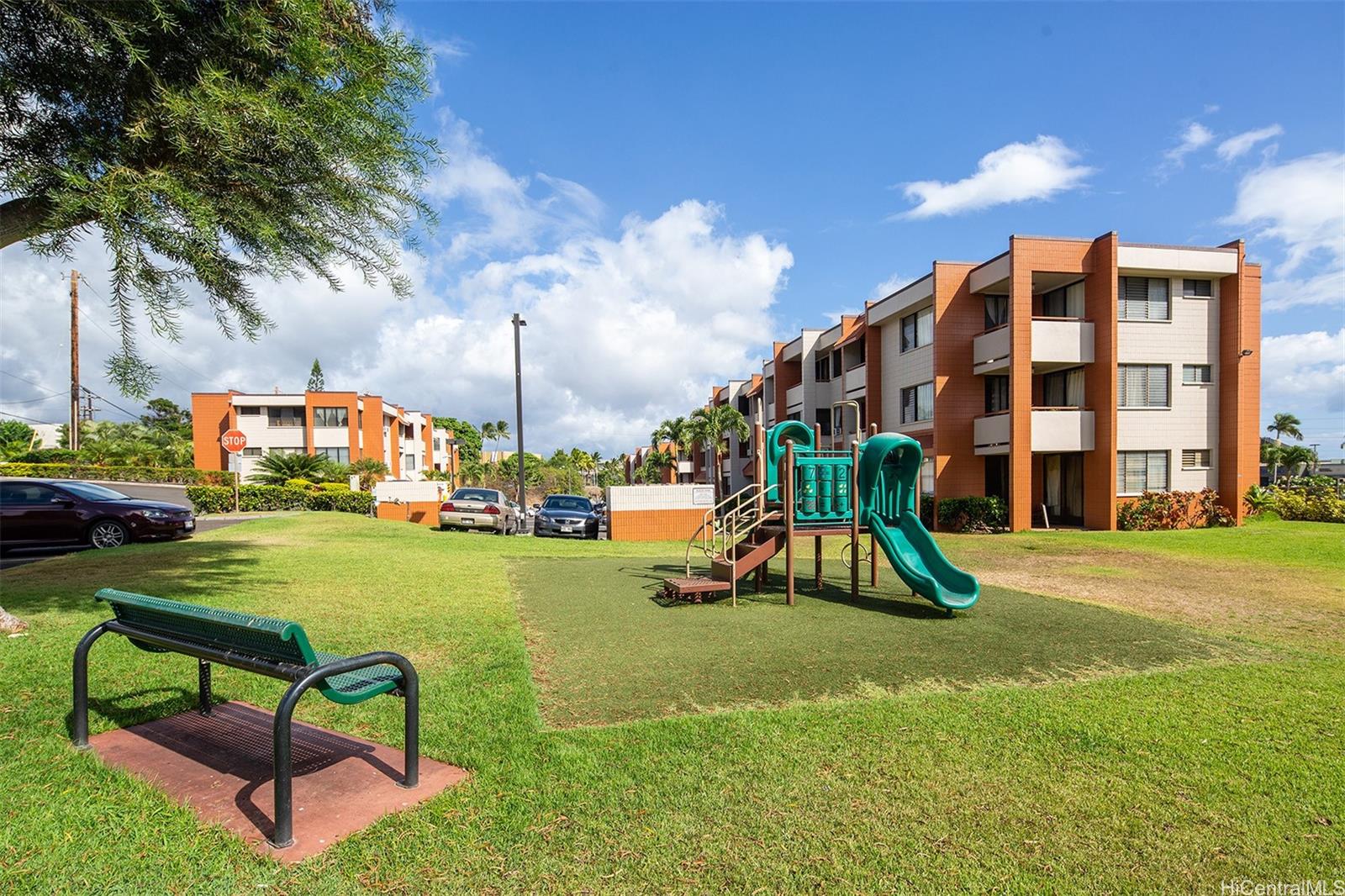 1107 Acacia Rd Pearl City - Rental - photo 13 of 16