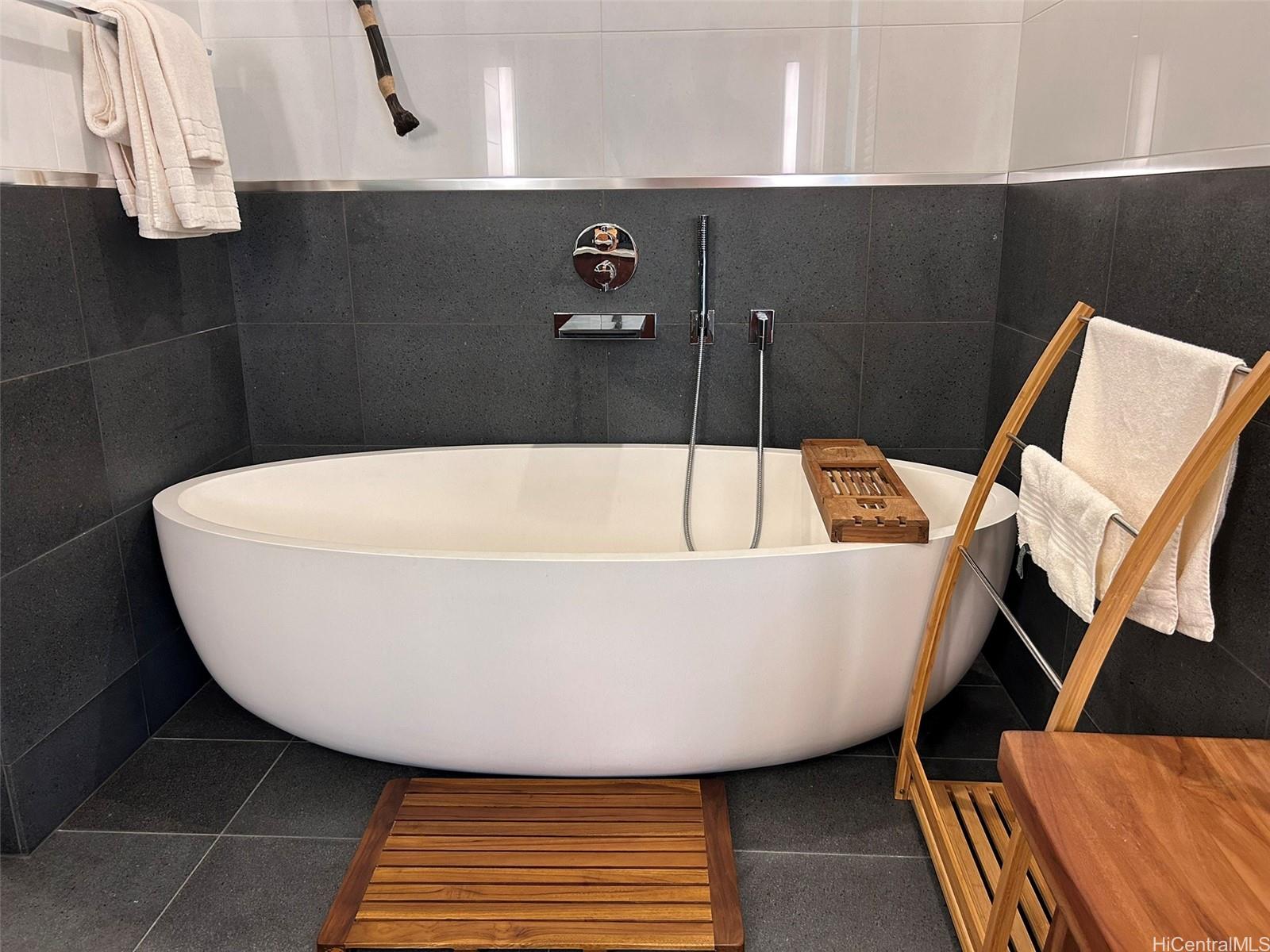 Anaha - 1108 Auahi condo # 1400, Honolulu, Hawaii - photo 15 of 25