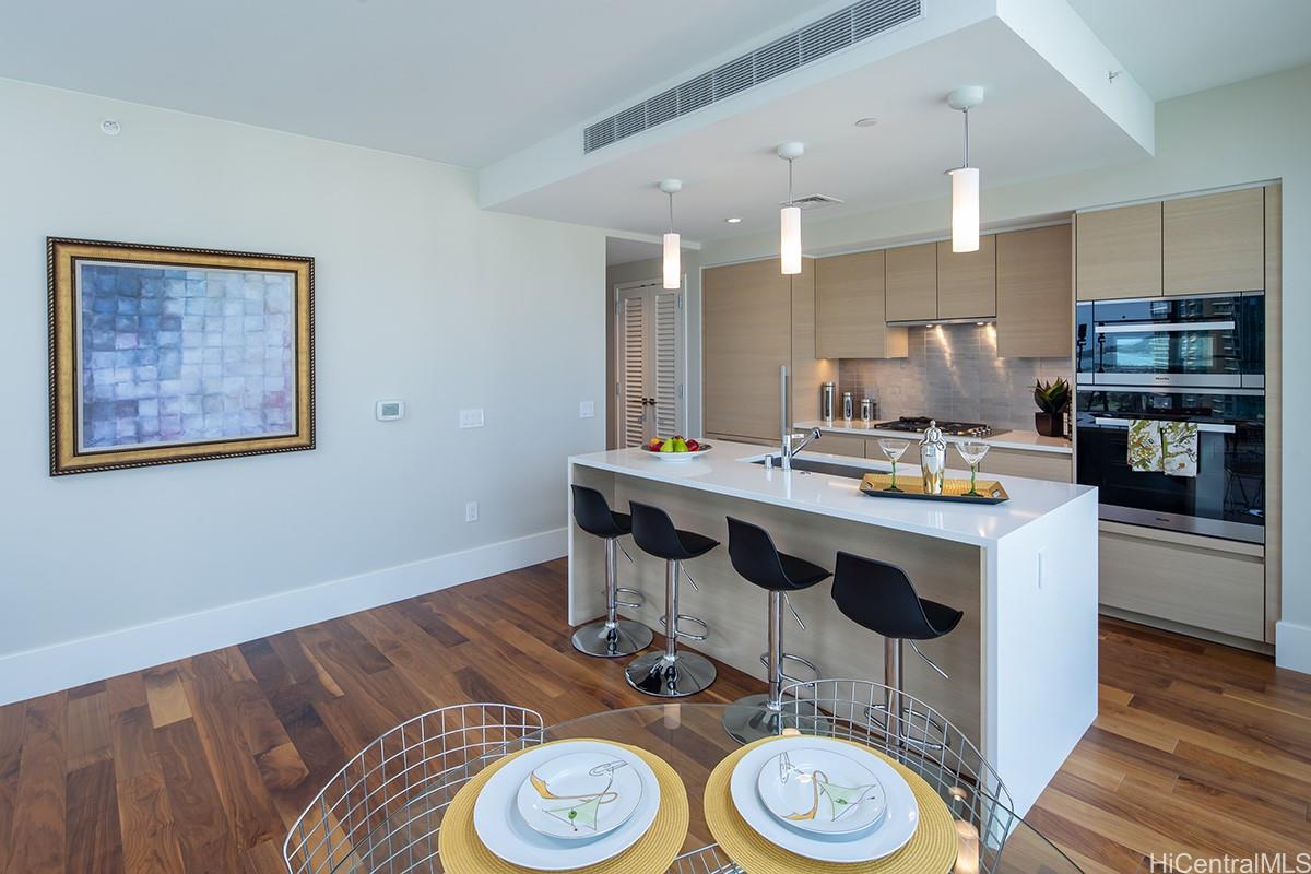 1108 Auahi Street Honolulu - Rental - photo 5 of 24