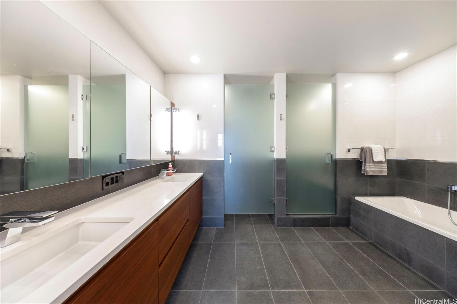 Anaha - 1108 Auahi condo # 2202, Honolulu, Hawaii - photo 16 of 25