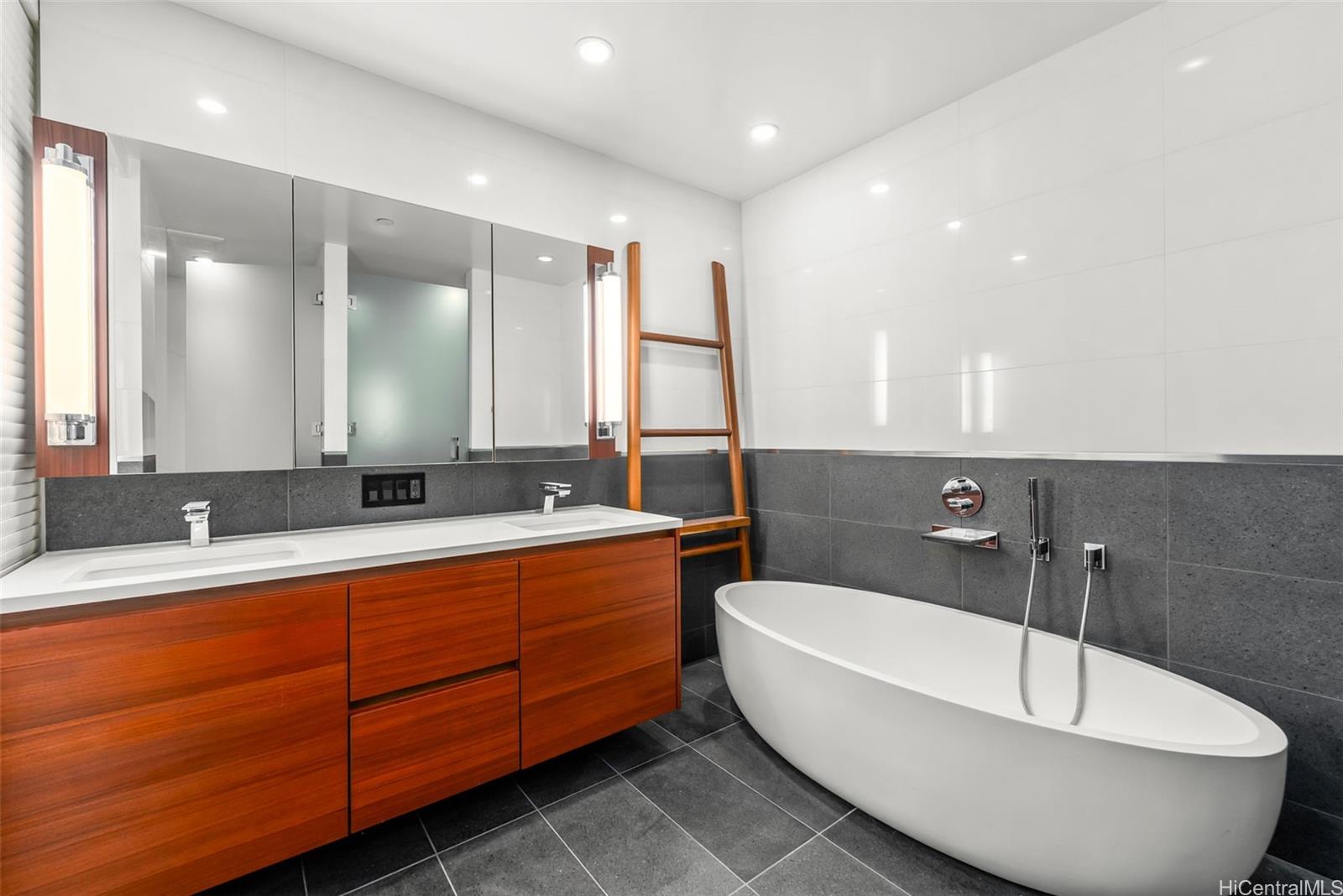 Anaha - 1108 Auahi condo # 2203, Honolulu, Hawaii - photo 15 of 25