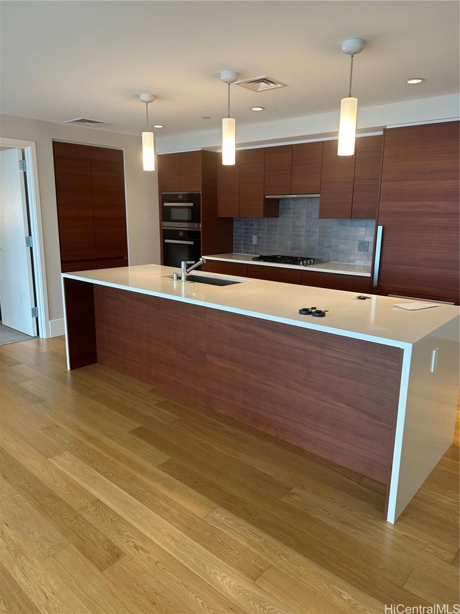 1108 Auahi St Honolulu - Rental - photo 2 of 25