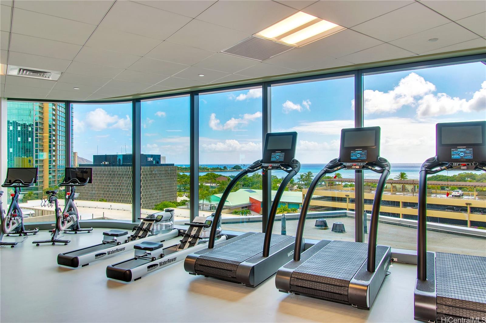 1108 Auahi St Honolulu - Rental - photo 18 of 25