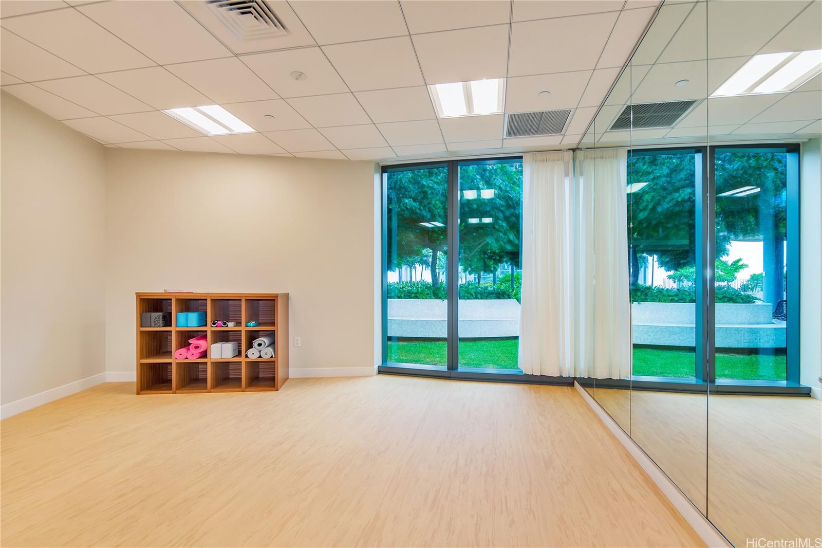 1108 Auahi St Honolulu - Rental - photo 22 of 25