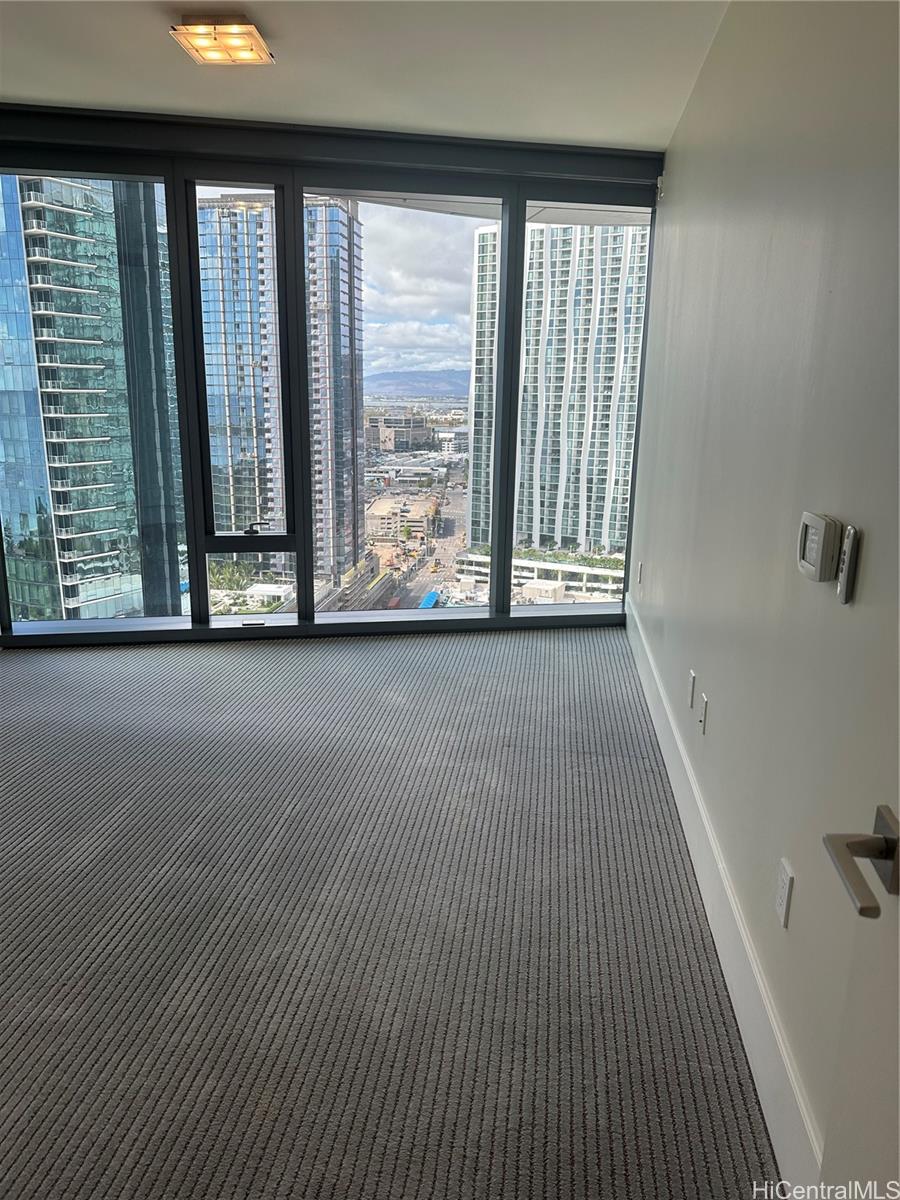 1108 Auahi St Honolulu - Rental - photo 7 of 25