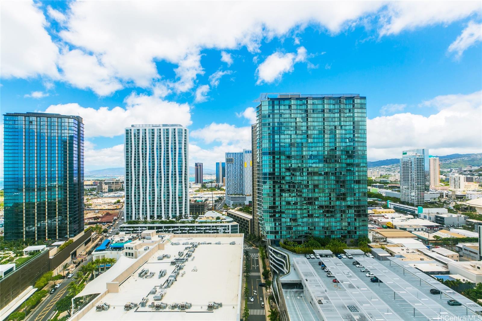 1108 Auahi St Honolulu - Rental - photo 2 of 25