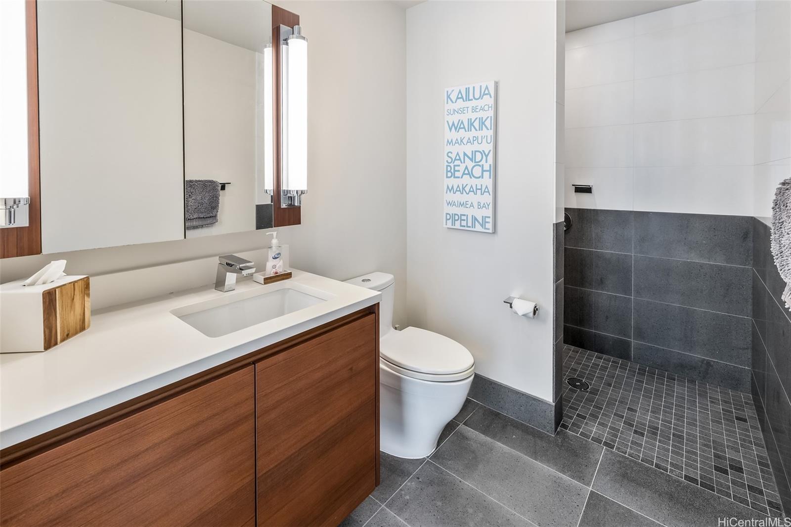 Anaha - 1108 Auahi condo # 2401, Honolulu, Hawaii - photo 19 of 25