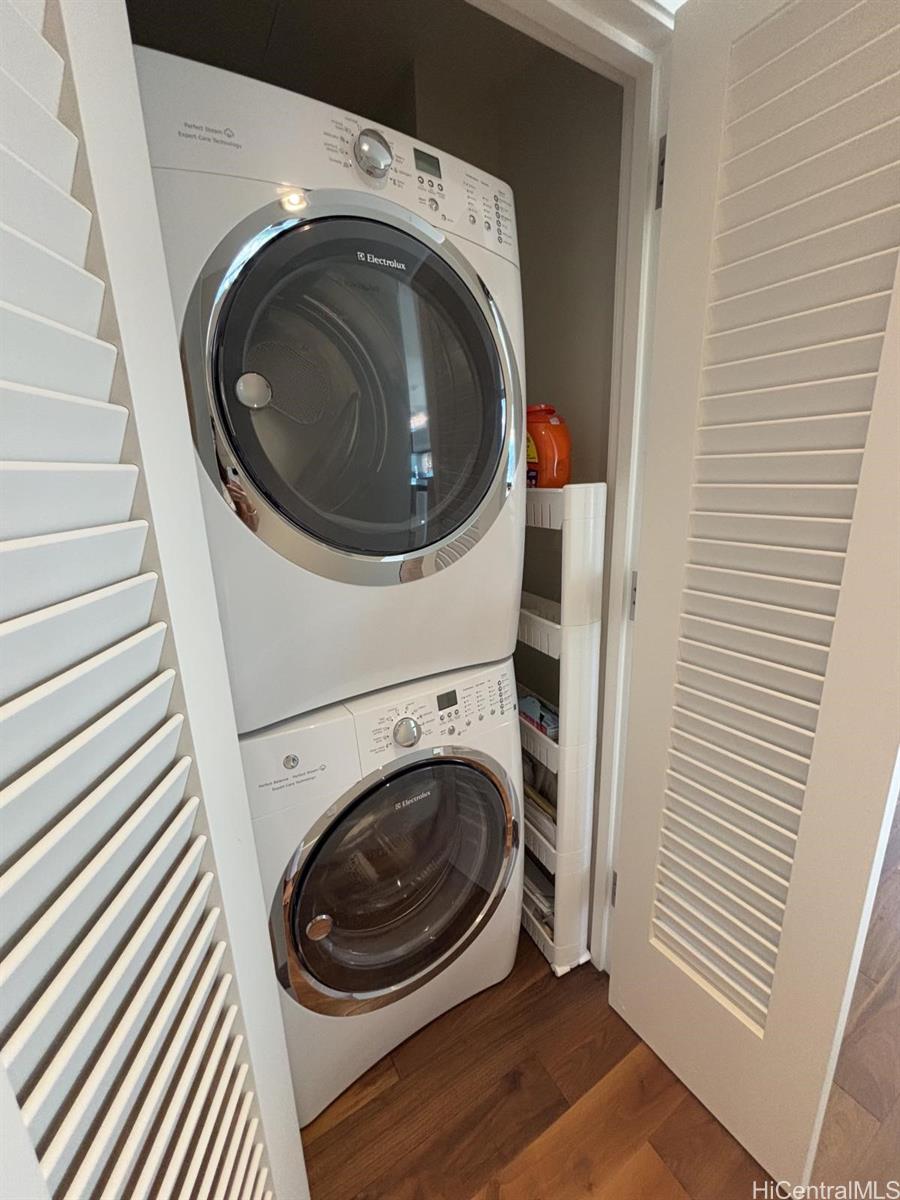 1108 Auahi St Honolulu - Rental - photo 15 of 18