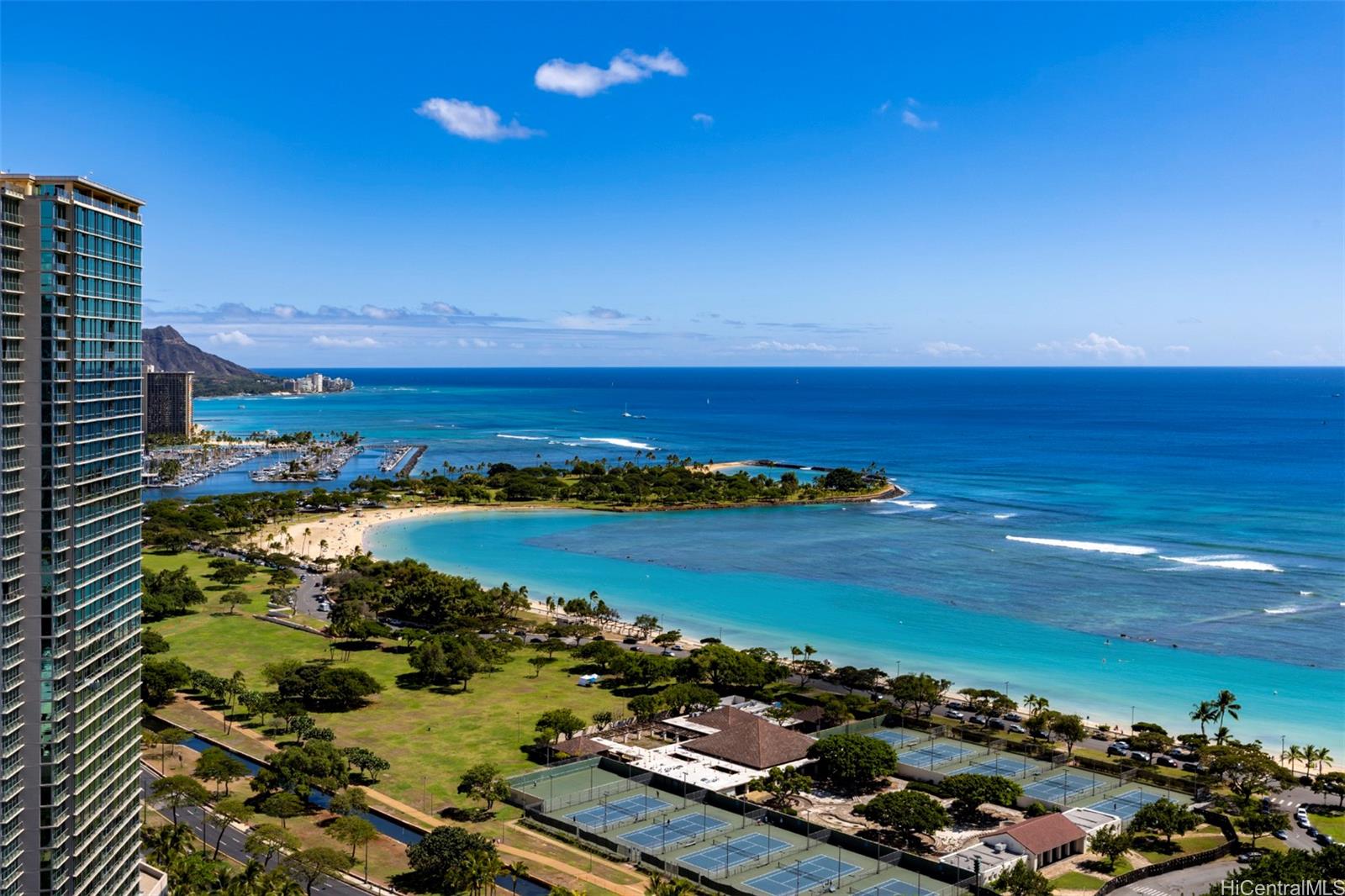 1108 Auahi St Honolulu - Rental - photo 2 of 25
