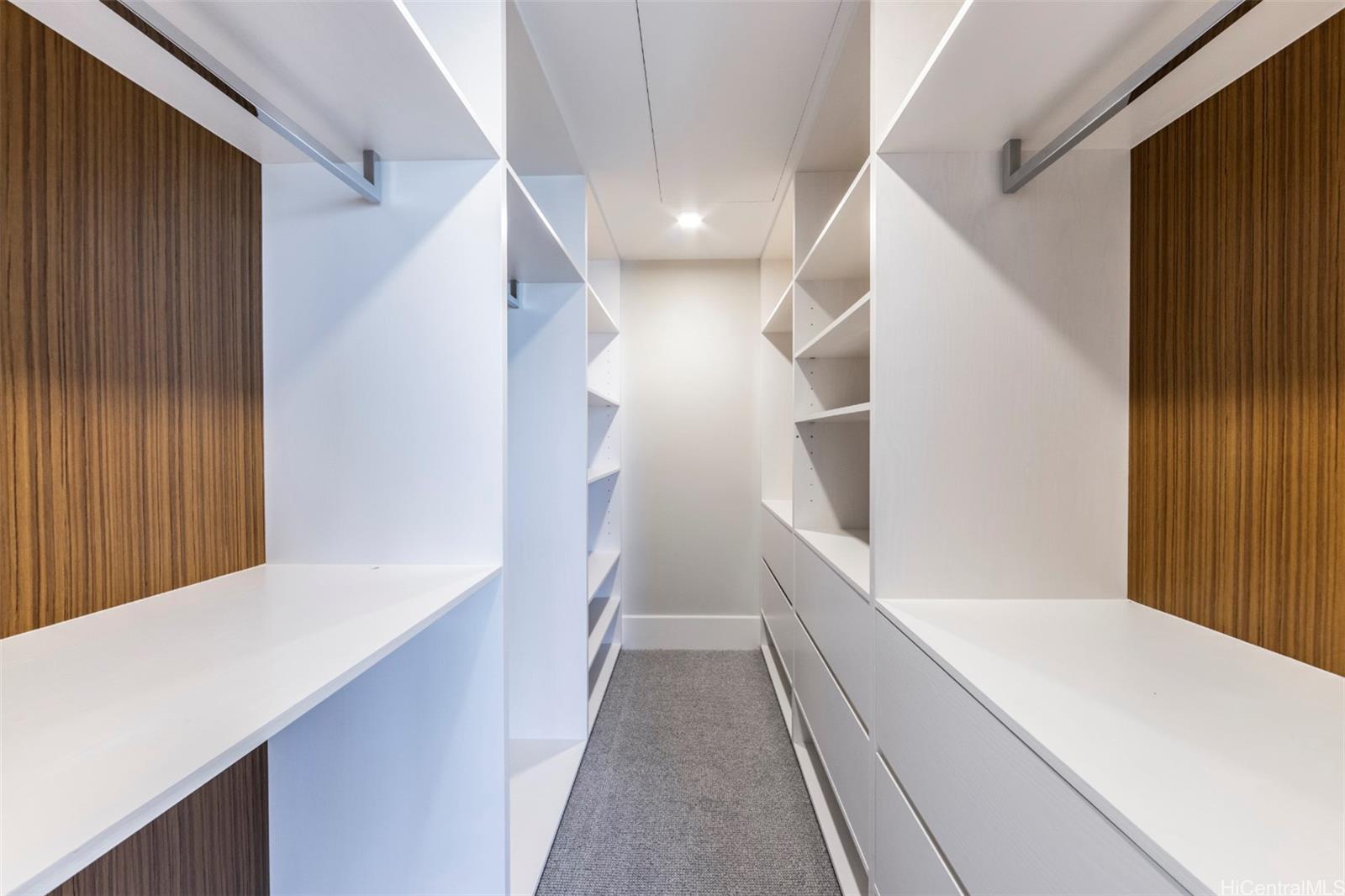 1108 Auahi St Honolulu - Rental - photo 11 of 25