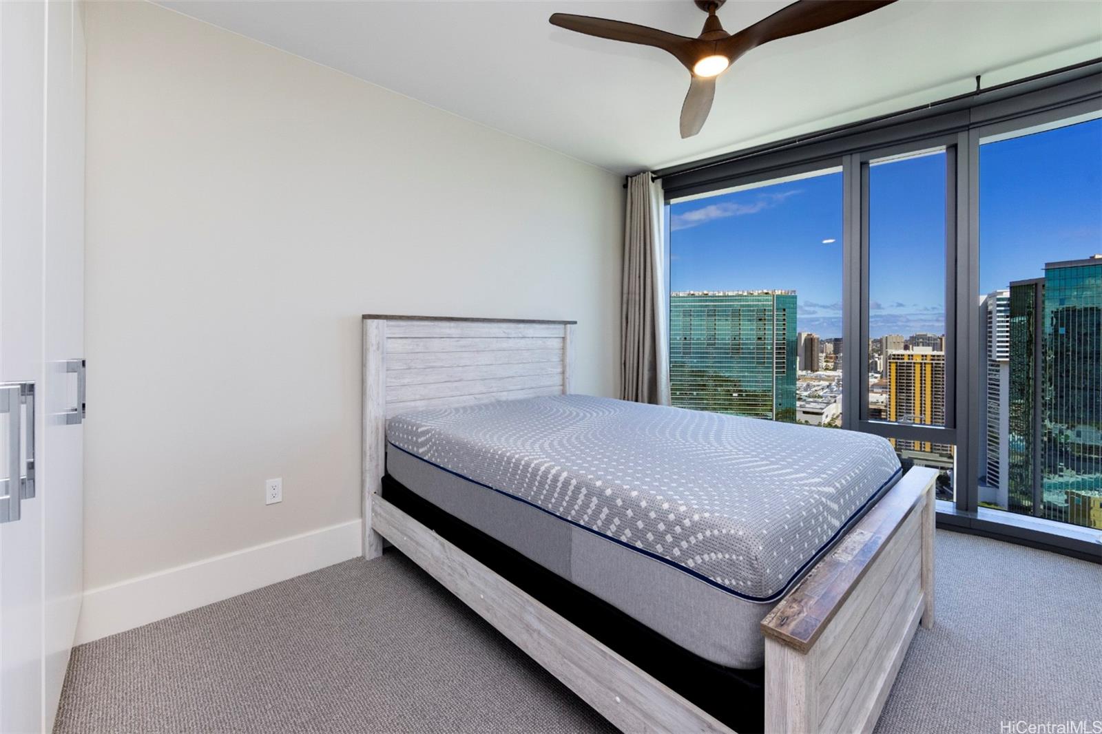 1108 Auahi St Honolulu - Rental - photo 13 of 25