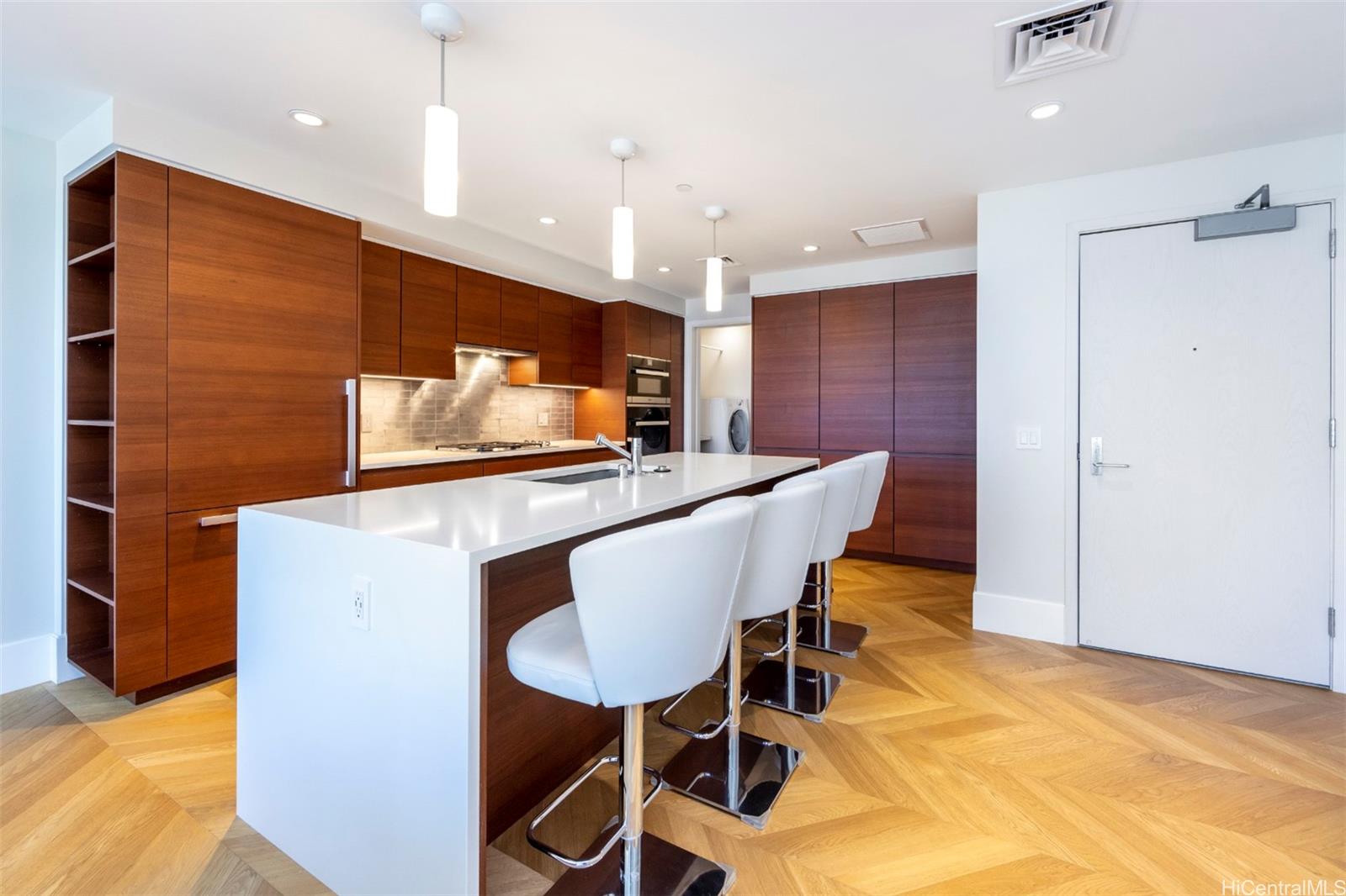 1108 Auahi St Honolulu - Rental - photo 5 of 25