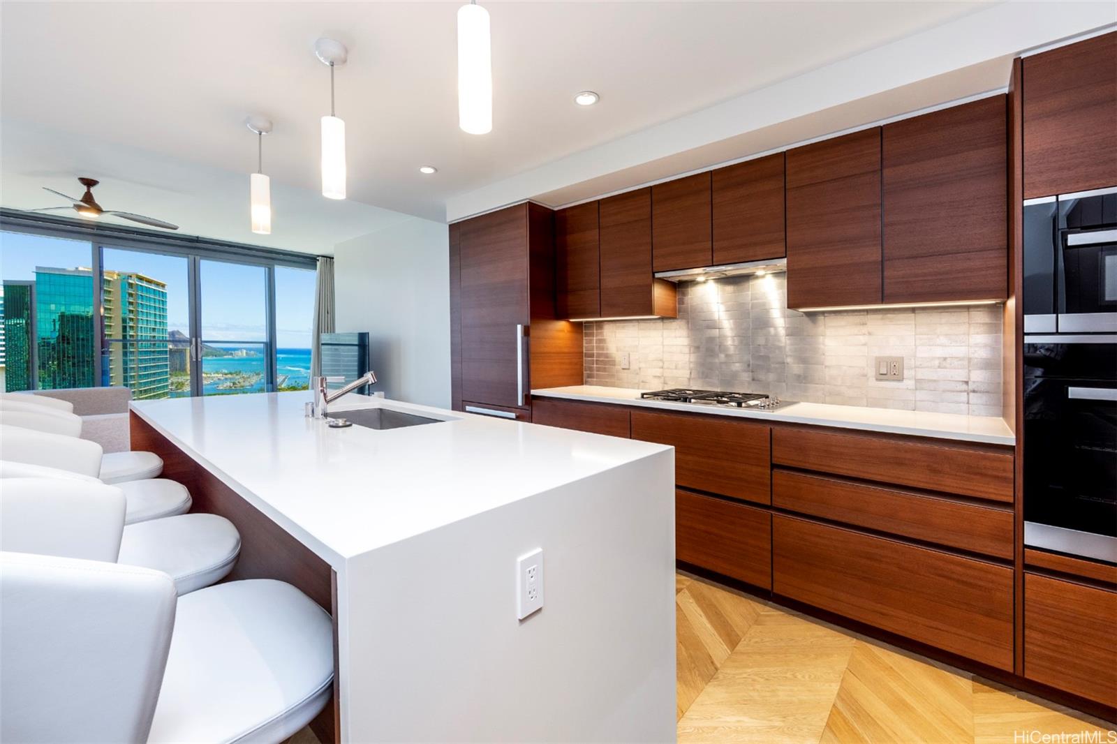 1108 Auahi St Honolulu - Rental - photo 7 of 25