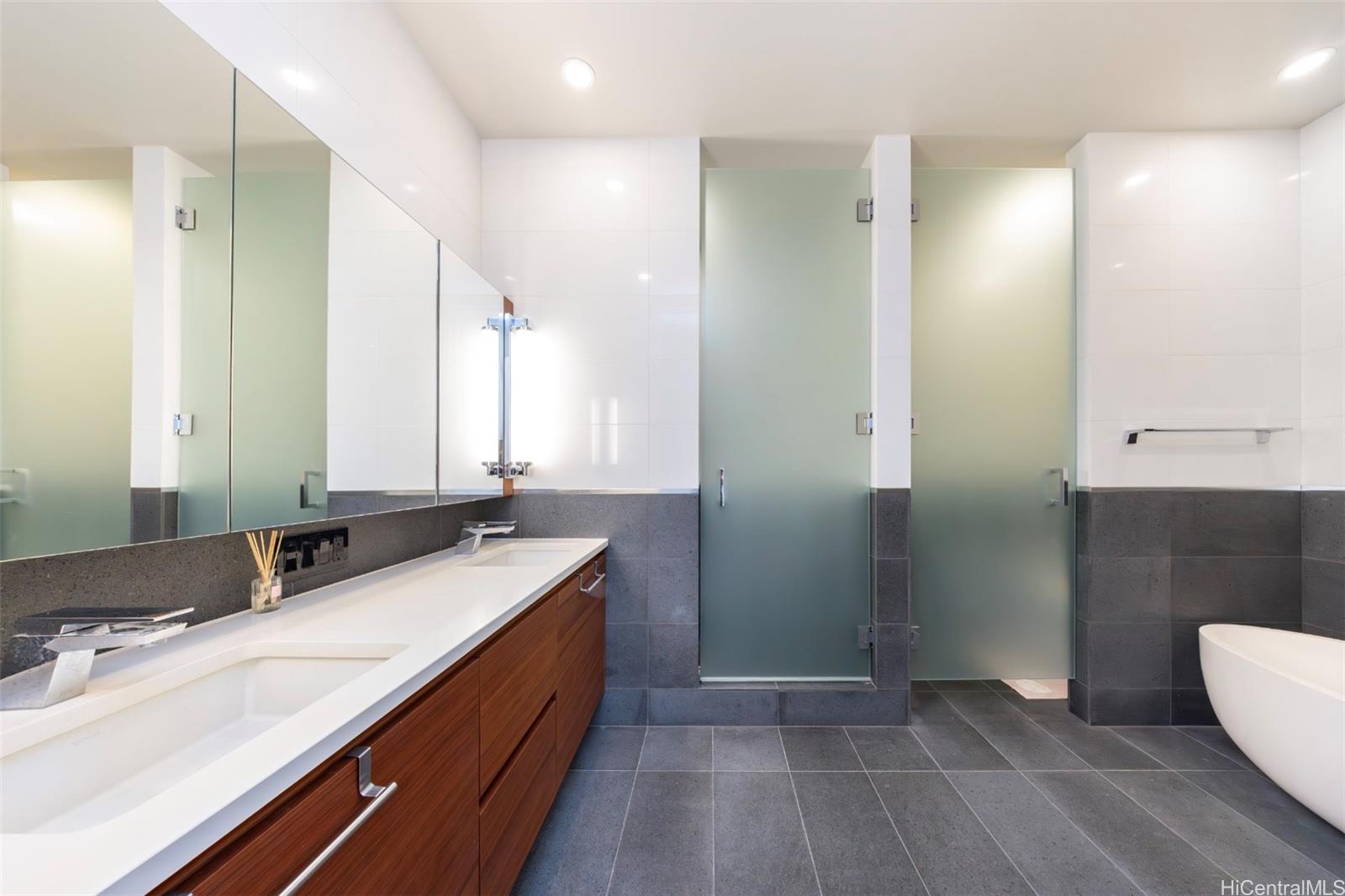 Anaha - 1108 Auahi condo # 3300, Honolulu, Hawaii - photo 15 of 25