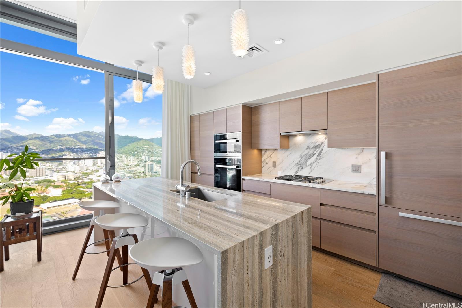 Anaha - 1108 Auahi condo # 3705, Honolulu, Hawaii - photo 2 of 24