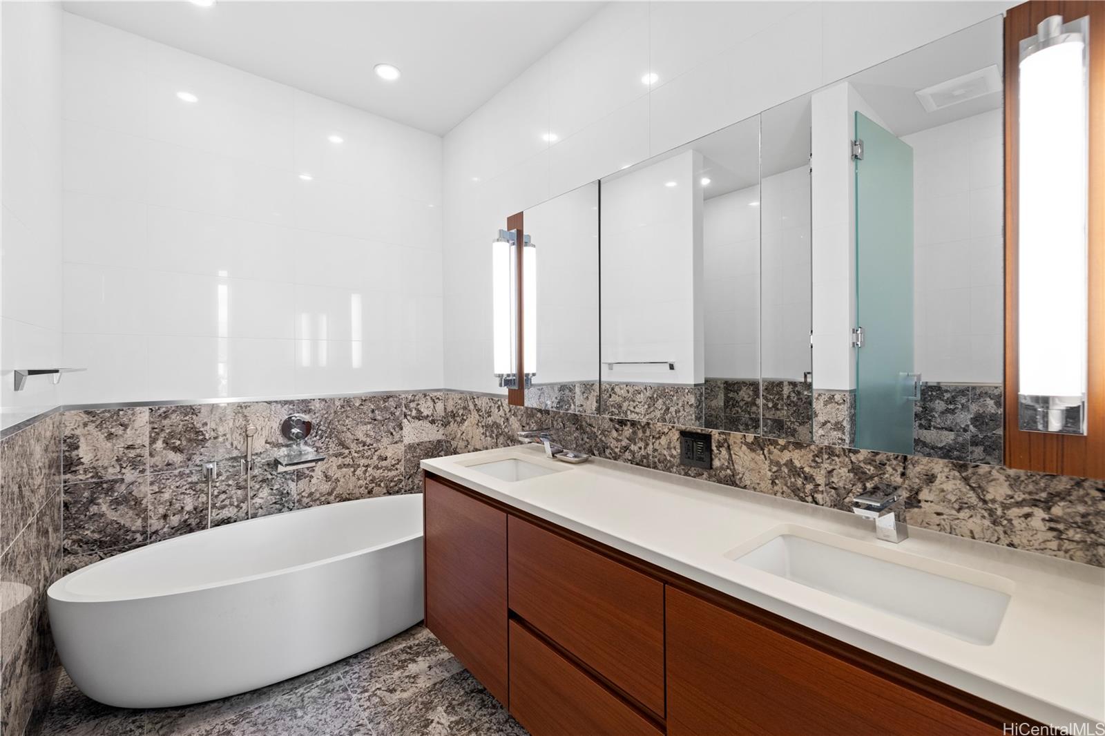 Anaha - 1108 Auahi condo # 3705, Honolulu, Hawaii - photo 11 of 24