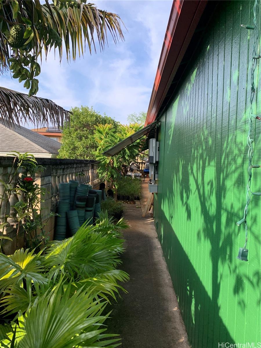 111  Kaniahe Pl Whitmore Village, Central home - photo 3 of 17