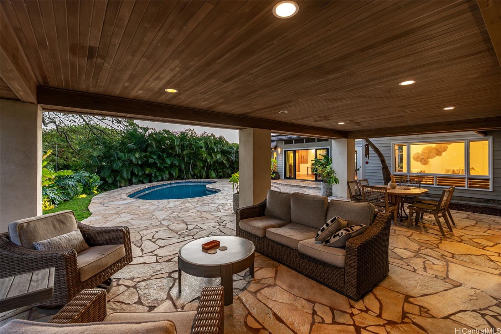 1110  Ilikala Place Kalaheo Hillside, Kailua home - photo 19 of 25