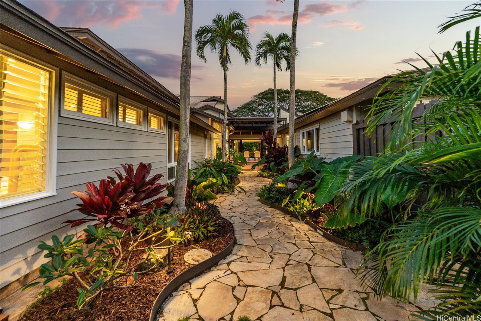 1110  Ilikala Place Kalaheo Hillside, Kailua home - photo 21 of 25