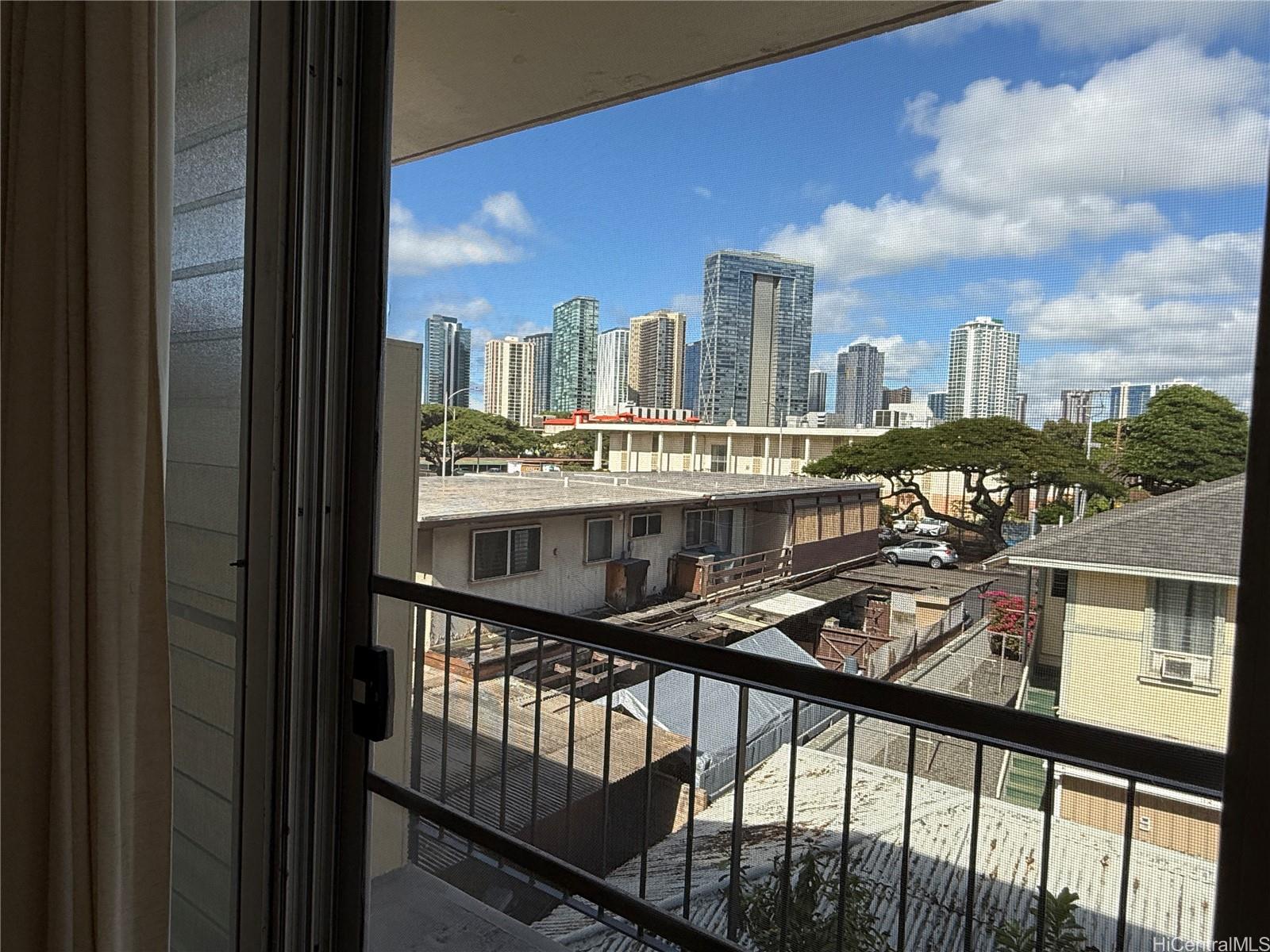 1111 Hoolai Street Honolulu - Rental - photo 9 of 13