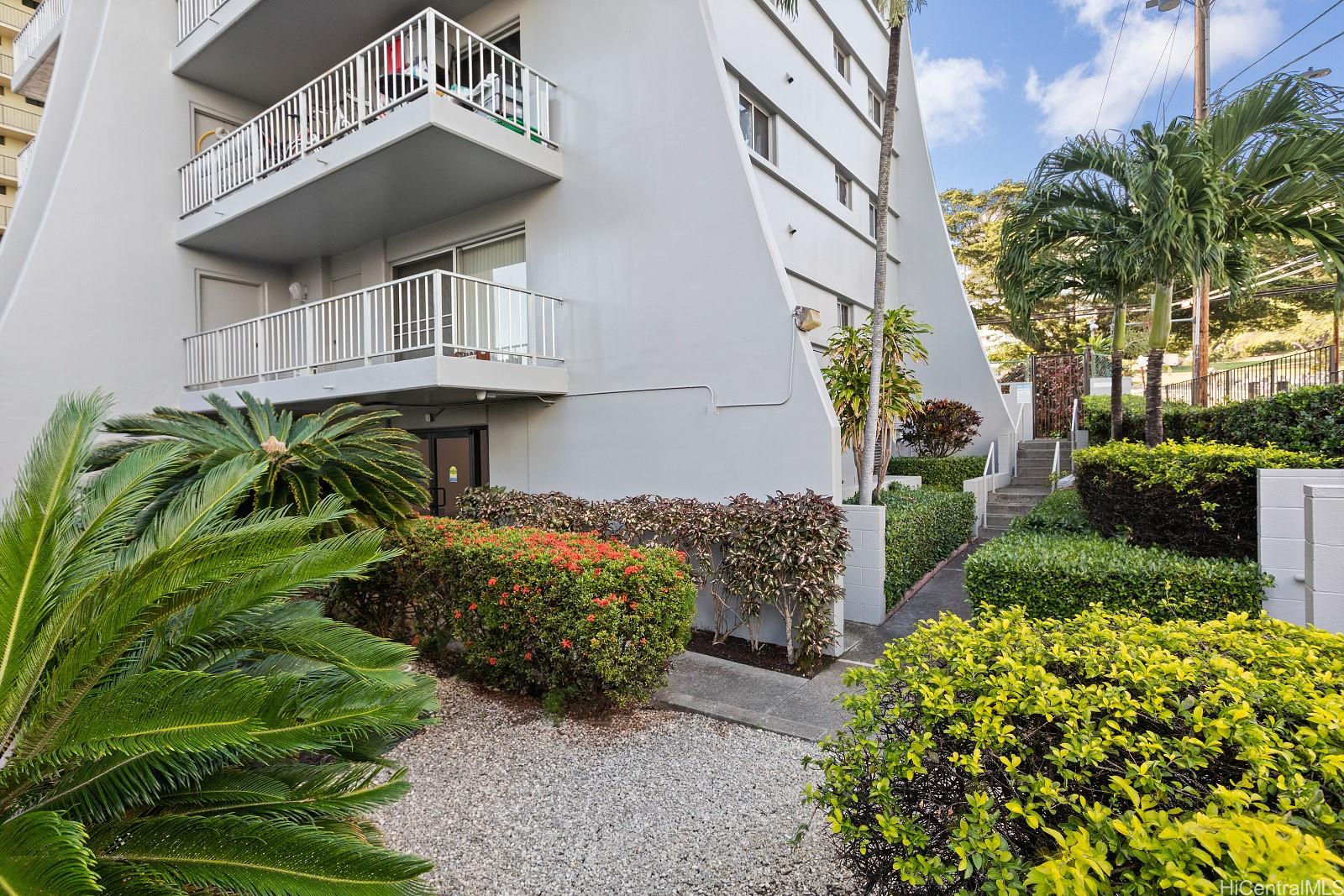 1111 Wilder condo # 14B, Honolulu, Hawaii - photo 20 of 24