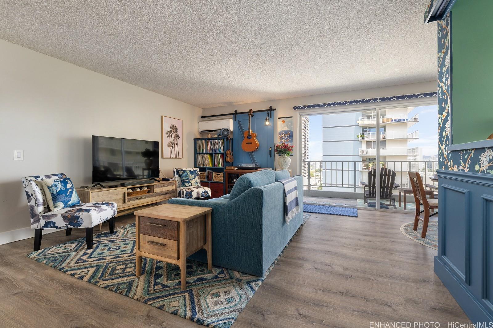 1111 Wilder condo # 14B, Honolulu, Hawaii - photo 3 of 24