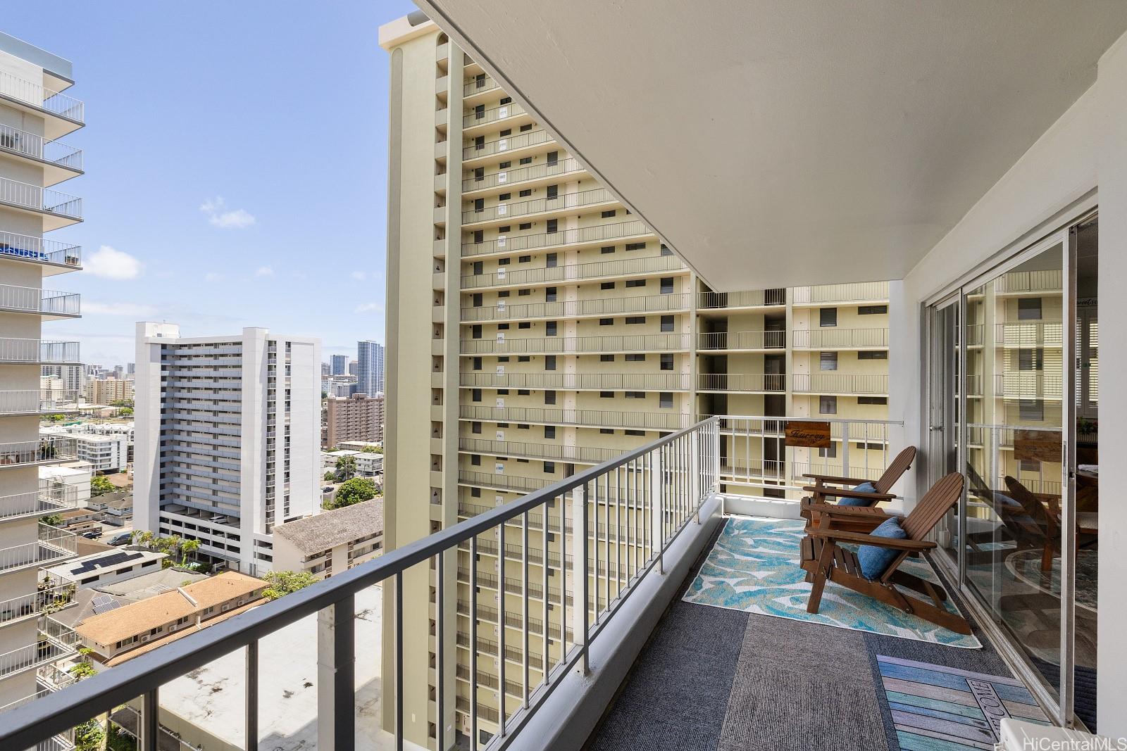 1111 Wilder condo # 14B, Honolulu, Hawaii - photo 5 of 24