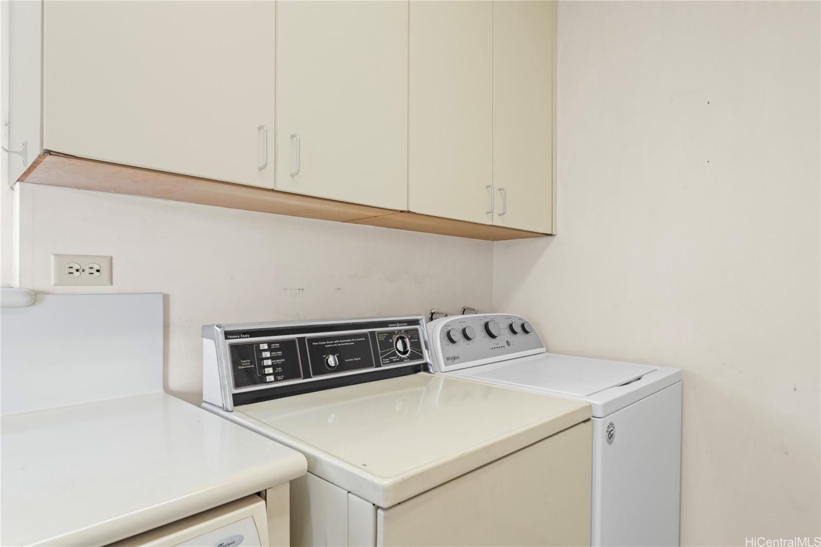 1111 Wilder condo # 9B, Honolulu, Hawaii - photo 8 of 20