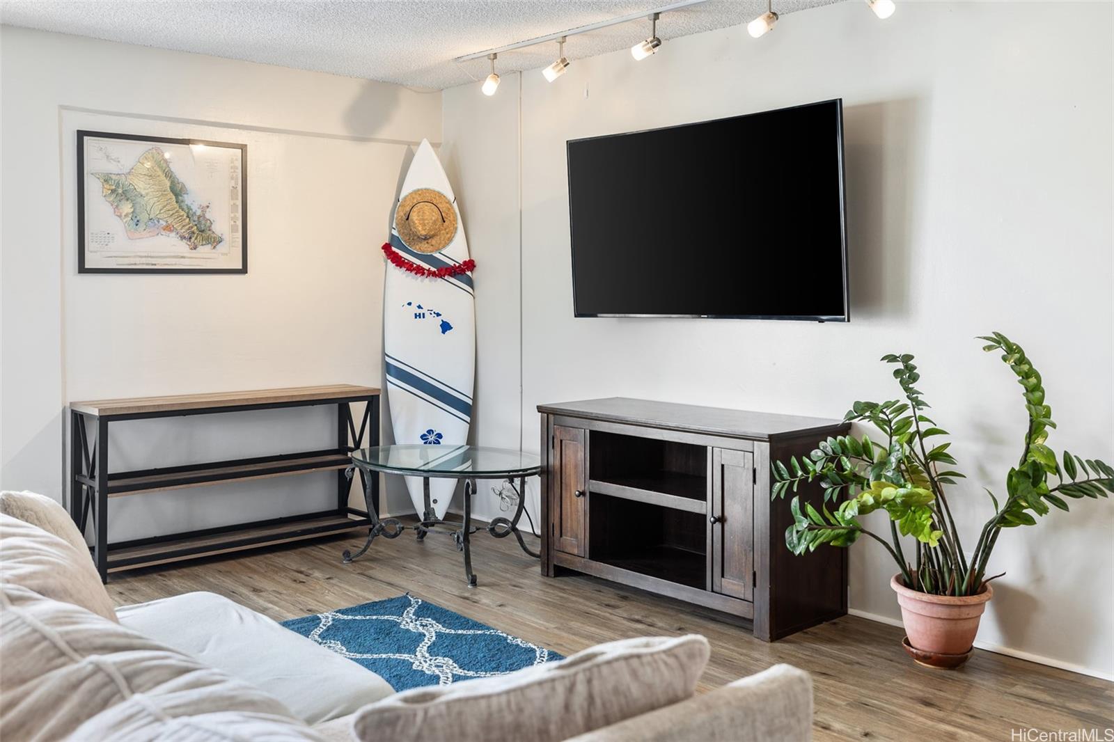 1111 Wilder condo # PHA, Honolulu, Hawaii - photo 10 of 24