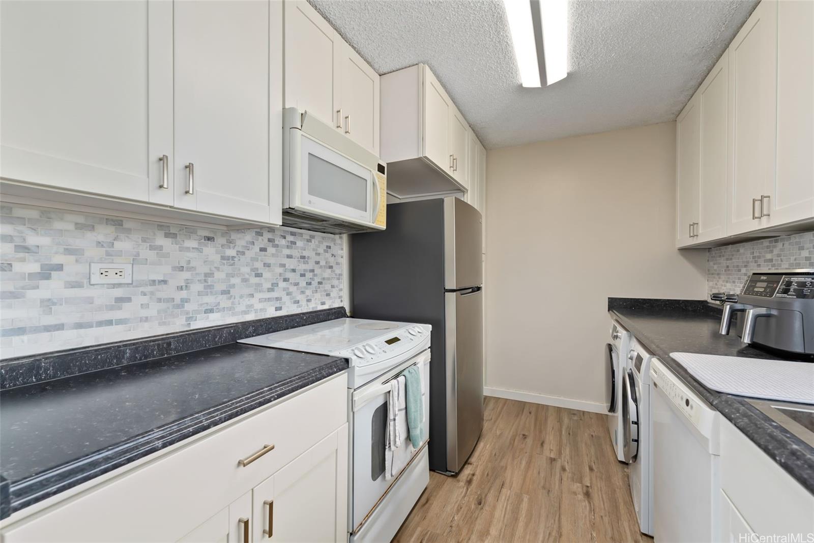 1111 Wilder condo # PHA, Honolulu, Hawaii - photo 7 of 16