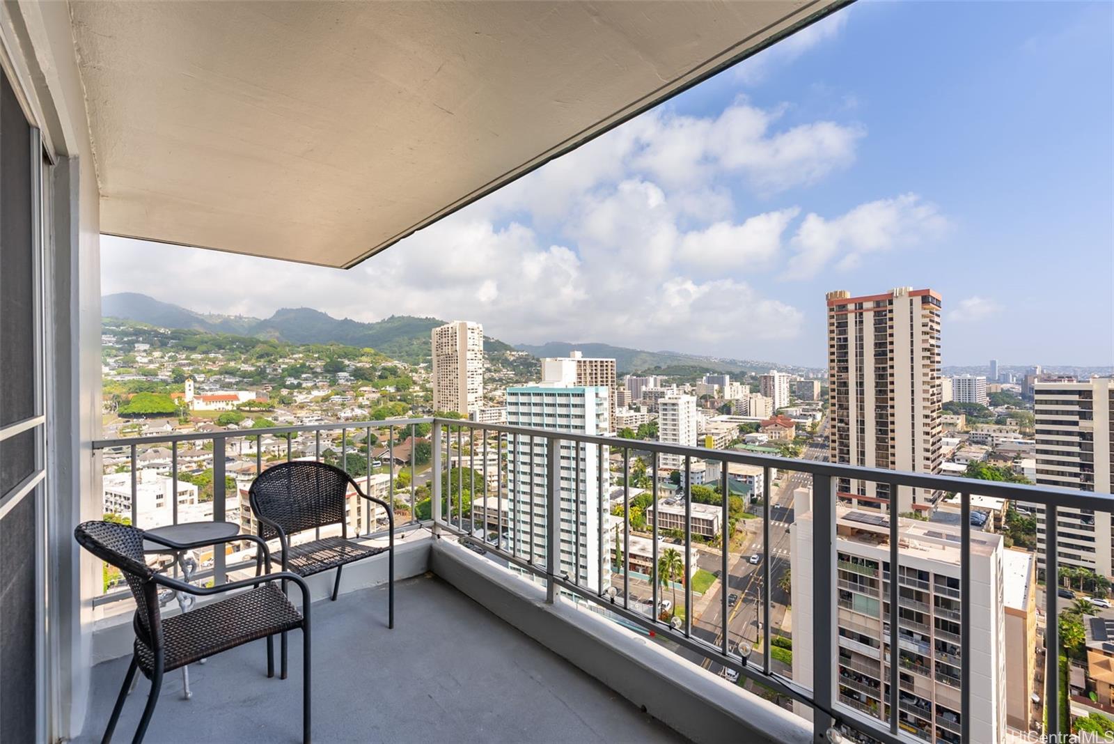 1111 Wilder condo # PHA, Honolulu, Hawaii - photo 8 of 16