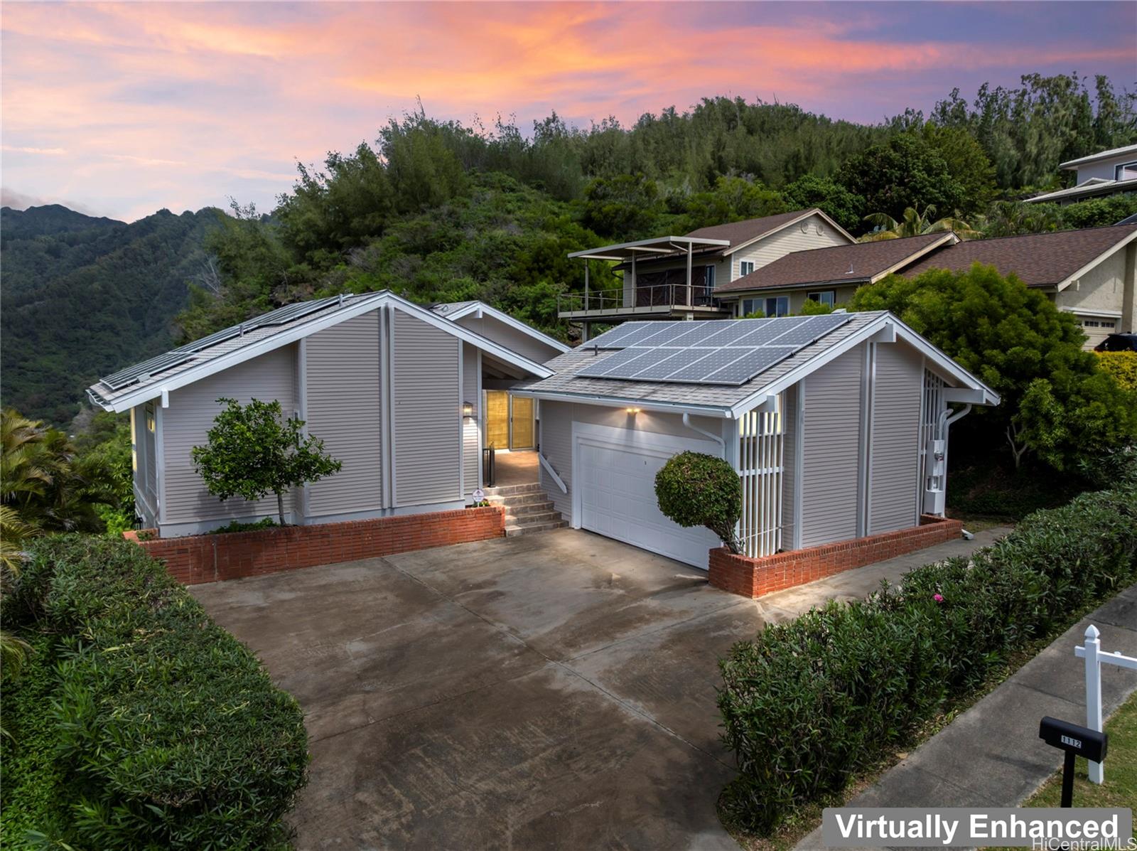 1112  Kaumoku Street Mariners Ridge, Hawaii Kai home - photo 2 of 24
