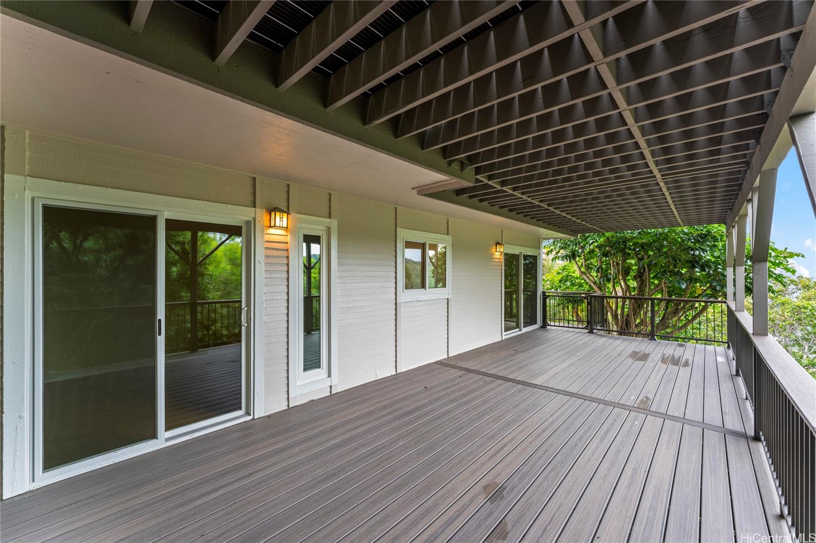 1112  Kaumoku Street Mariners Ridge, Hawaii Kai home - photo 14 of 25