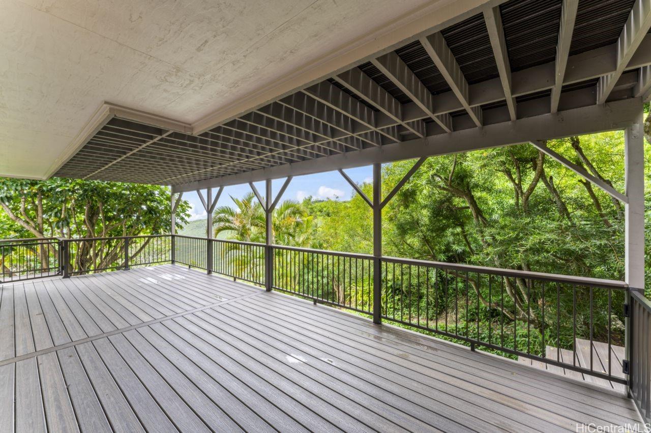 1112  Kaumoku Street Mariners Ridge, Hawaii Kai home - photo 15 of 25