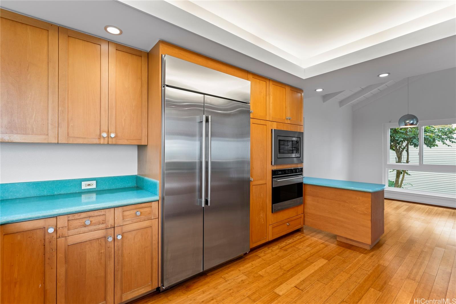 1112  Kaumoku Street Mariners Ridge, Hawaii Kai home - photo 7 of 24