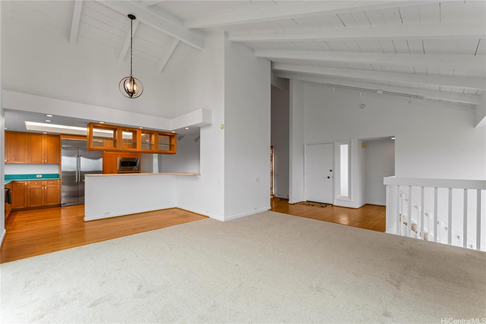 1112  Kaumoku Street Mariners Ridge, Hawaii Kai home - photo 10 of 24