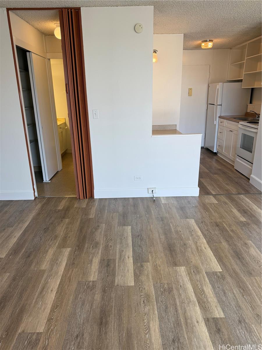 1112 Kinau St Honolulu - Rental - photo 7 of 10