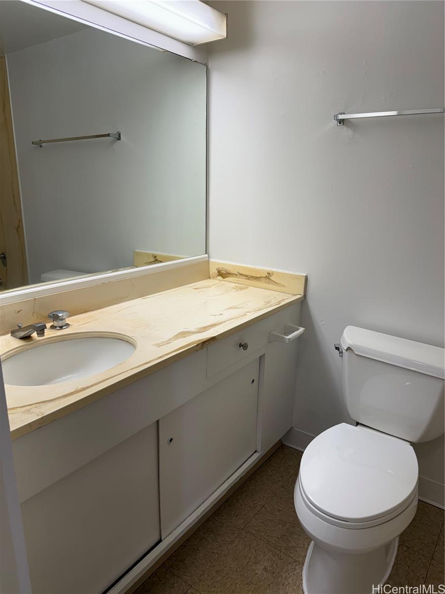 1112 Kinau St Honolulu - Rental - photo 8 of 10