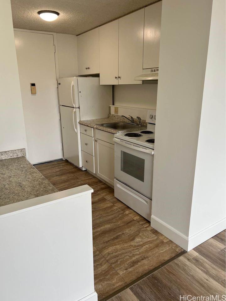 1112 Kinau Street Honolulu - Rental - photo 5 of 12