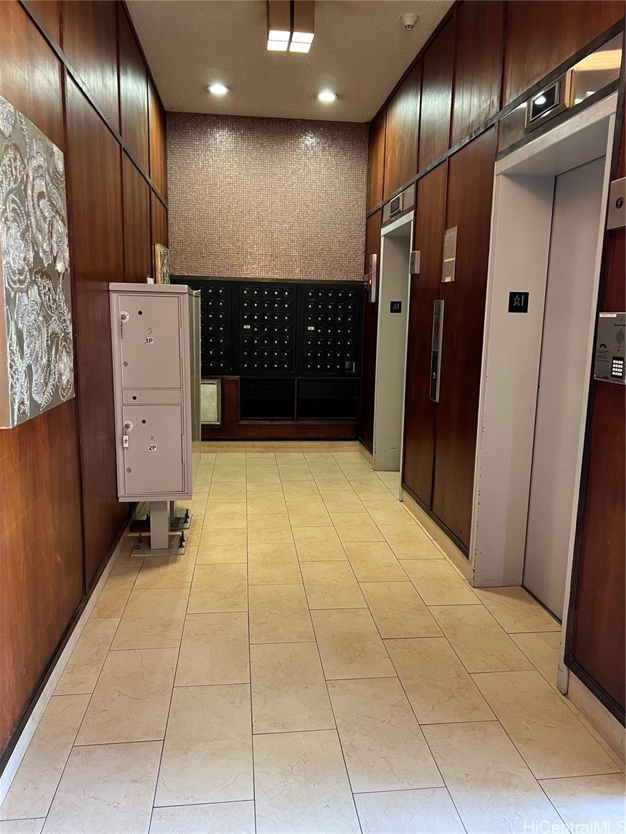 1112 Kinau St Honolulu - Rental - photo 3 of 10