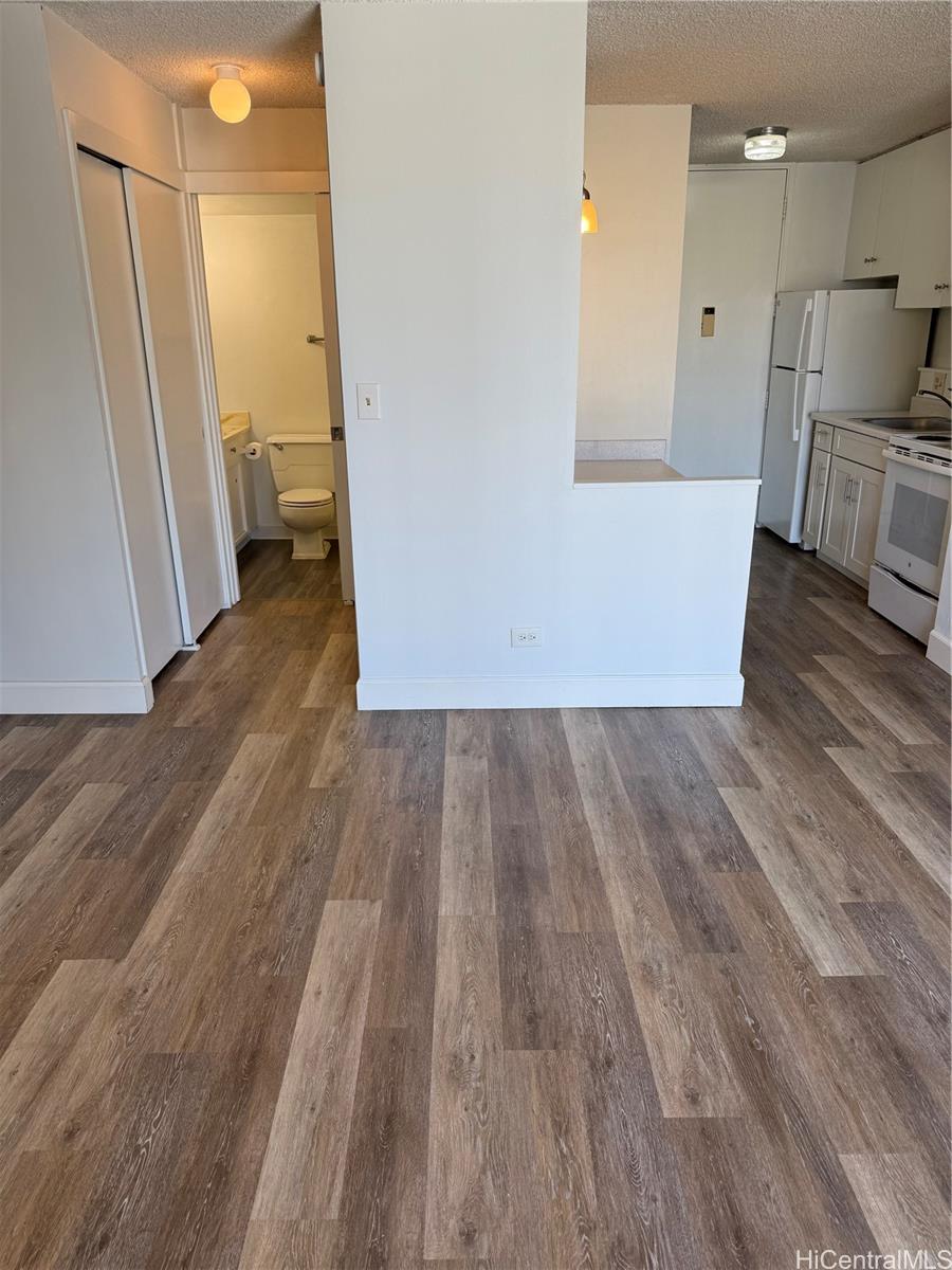 1112 Kinau St Honolulu - Rental - photo 7 of 10