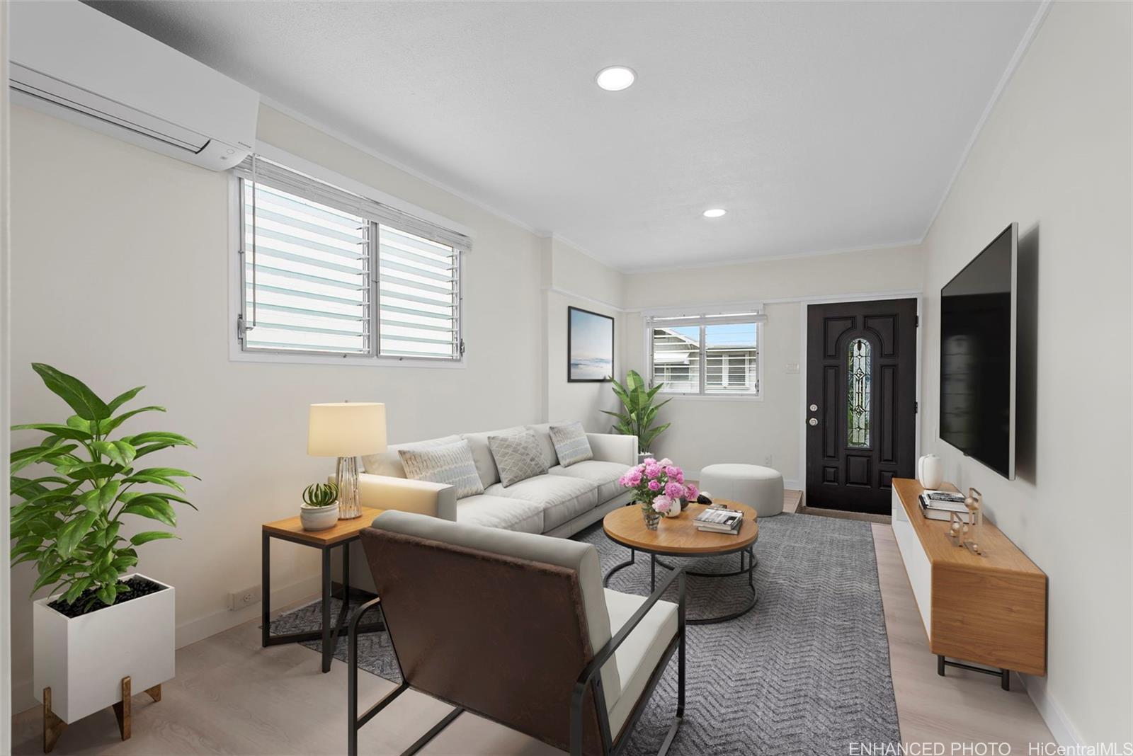 1113  Villa Lane Moiliili, Honolulu home - photo 2 of 23