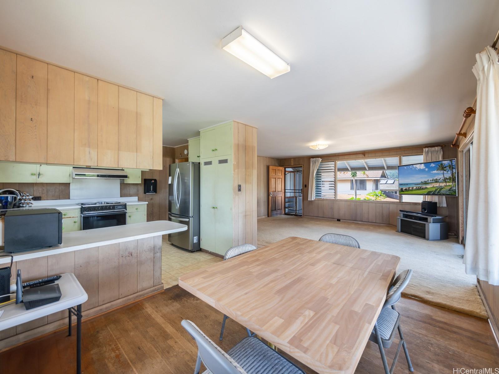 1114  8th Ave Kaimuki, Diamond Head home - photo 10 of 24